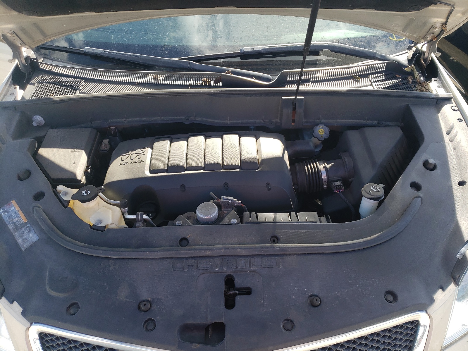 Photo 7 from auction – 2011 CHEVROLET TRAVERSE L with VIN 1GNKVGED8BJ141921