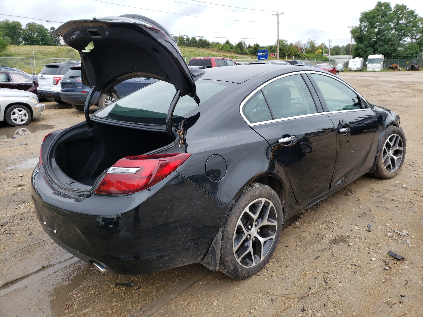 Photo 4 from auction – 2016 BUICK REGAL SPOR with VIN 2G4G35EX4G9200612