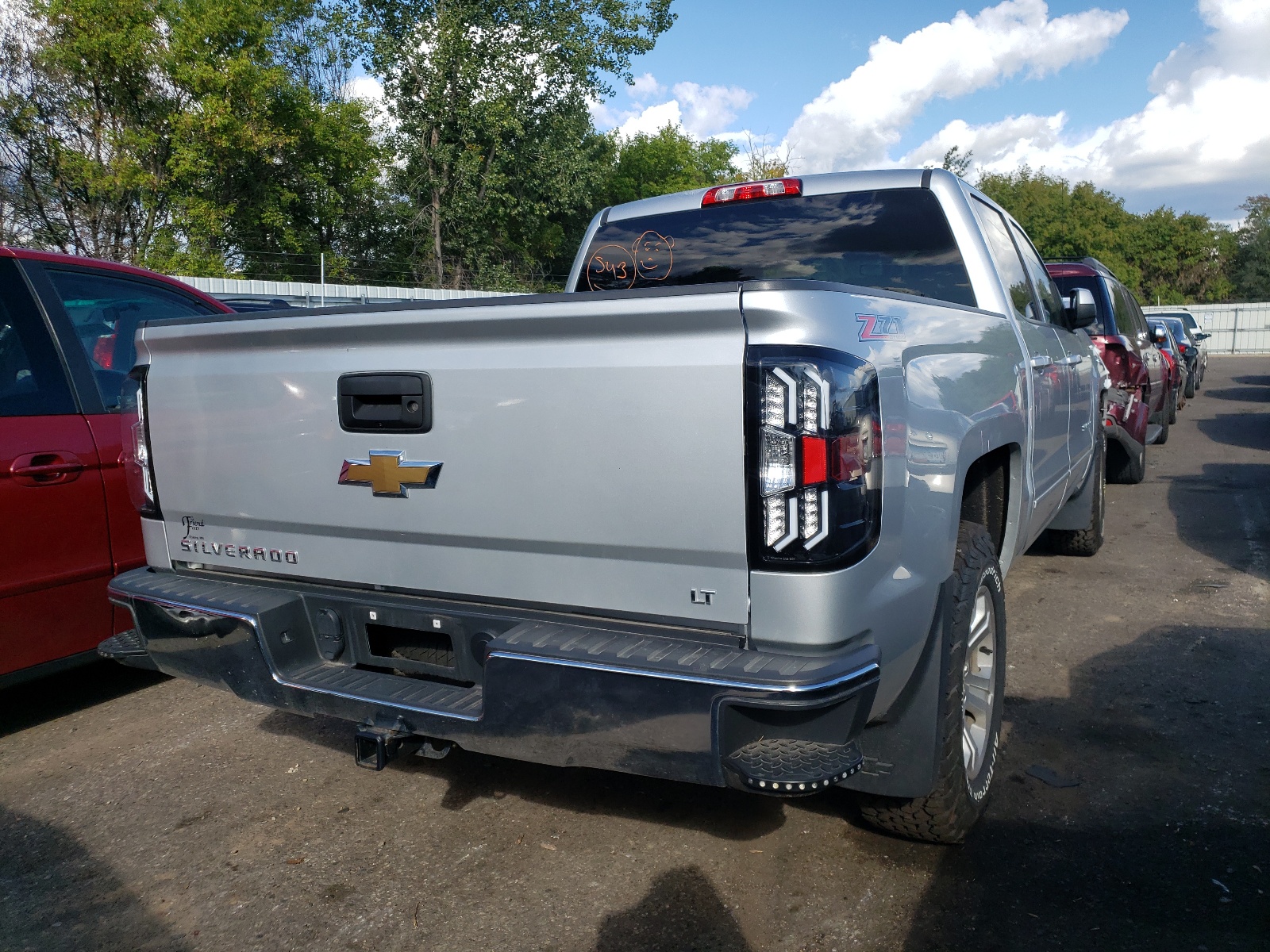 Photo 4 from auction – 2015 CHEVROLET SILVERADO with VIN 3GCUKRECXFG373957