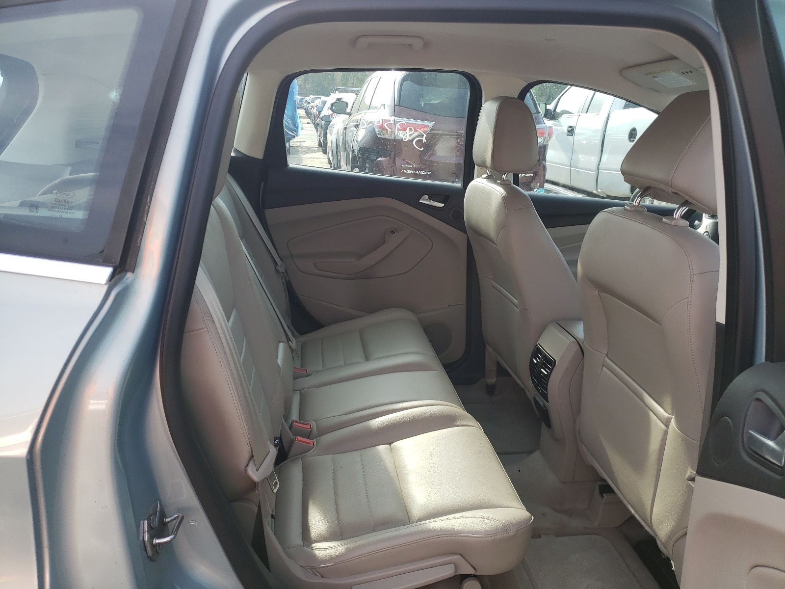Zdjęcie 6 z aukcji – 2013 FORD C-MAX SEL z VIN 1FADP5BU4DL535675