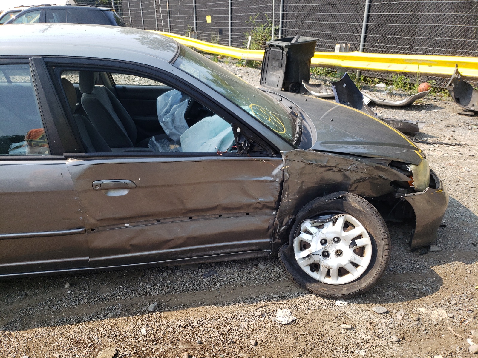 Photo 9 from auction – 2004 HONDA CIVIC LX with VIN 2HGES16574H511071