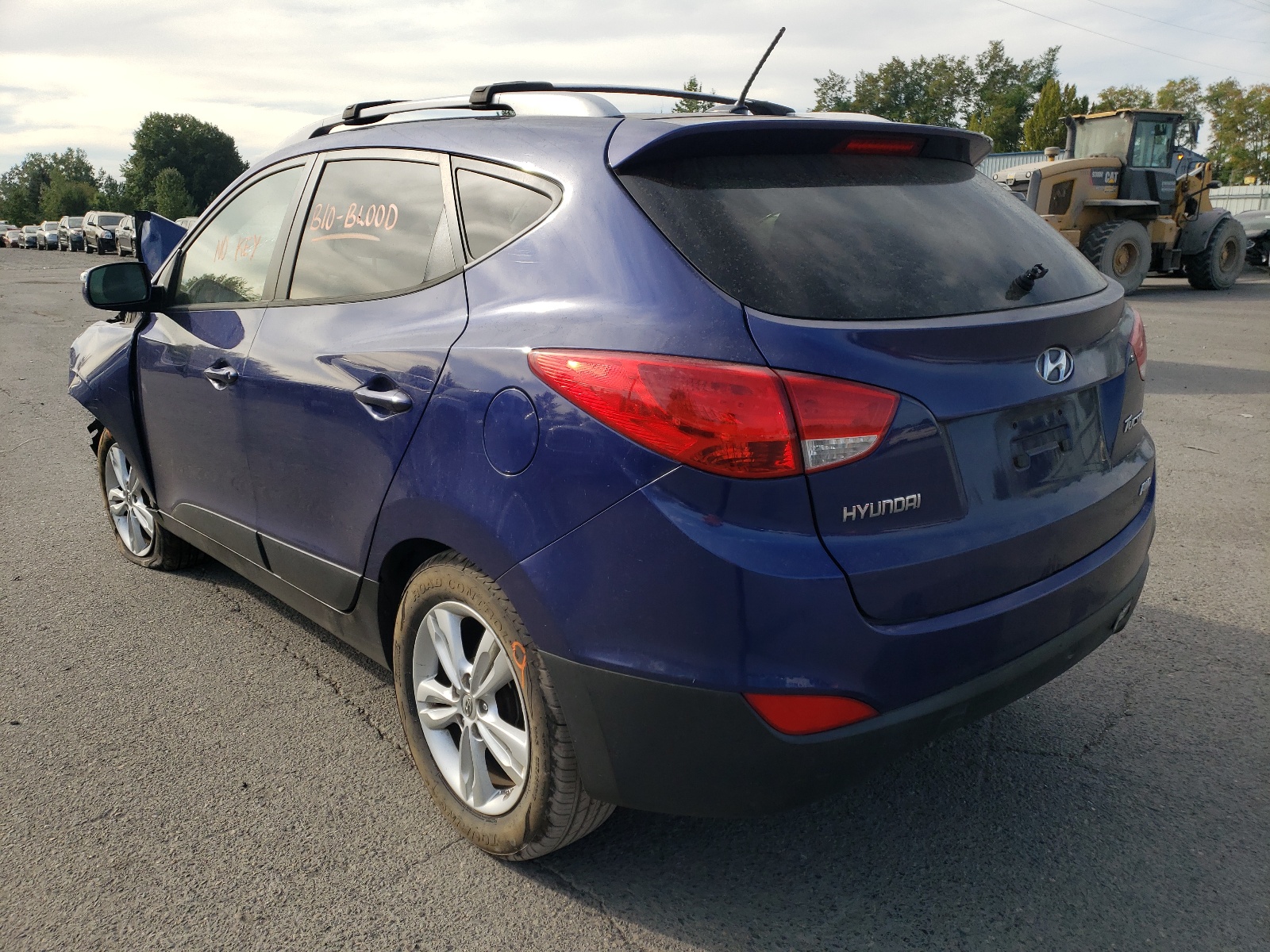 Photo 3 from auction – 2012 HYUNDAI TUCSON GLS with VIN KM8JUCAC6CU454555