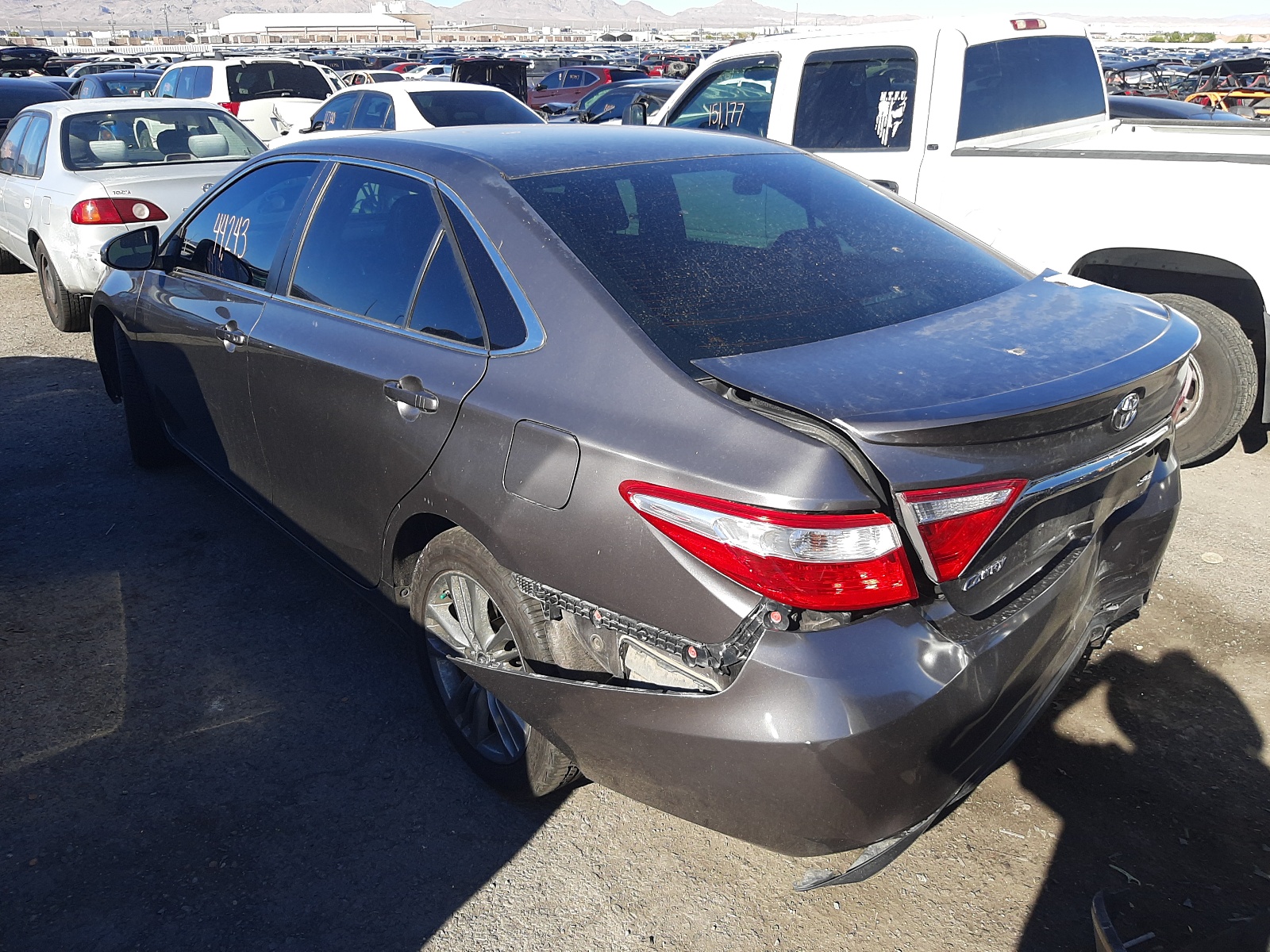 Photo 3 from auction – 2016 TOYOTA CAMRY LE with VIN 4T1BF1FK3GU180210
