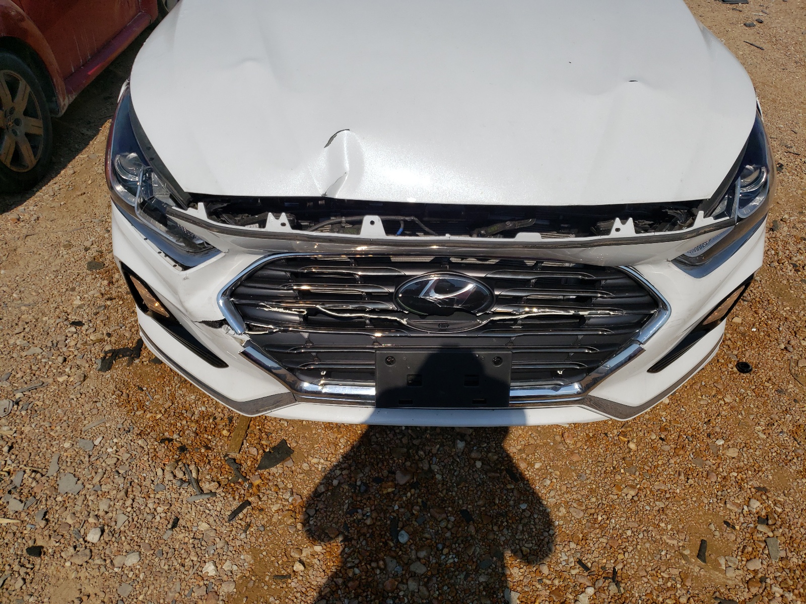 Photo 9 from auction – 2018 HYUNDAI SONATA SE with VIN 5NPE24AF4JH657642