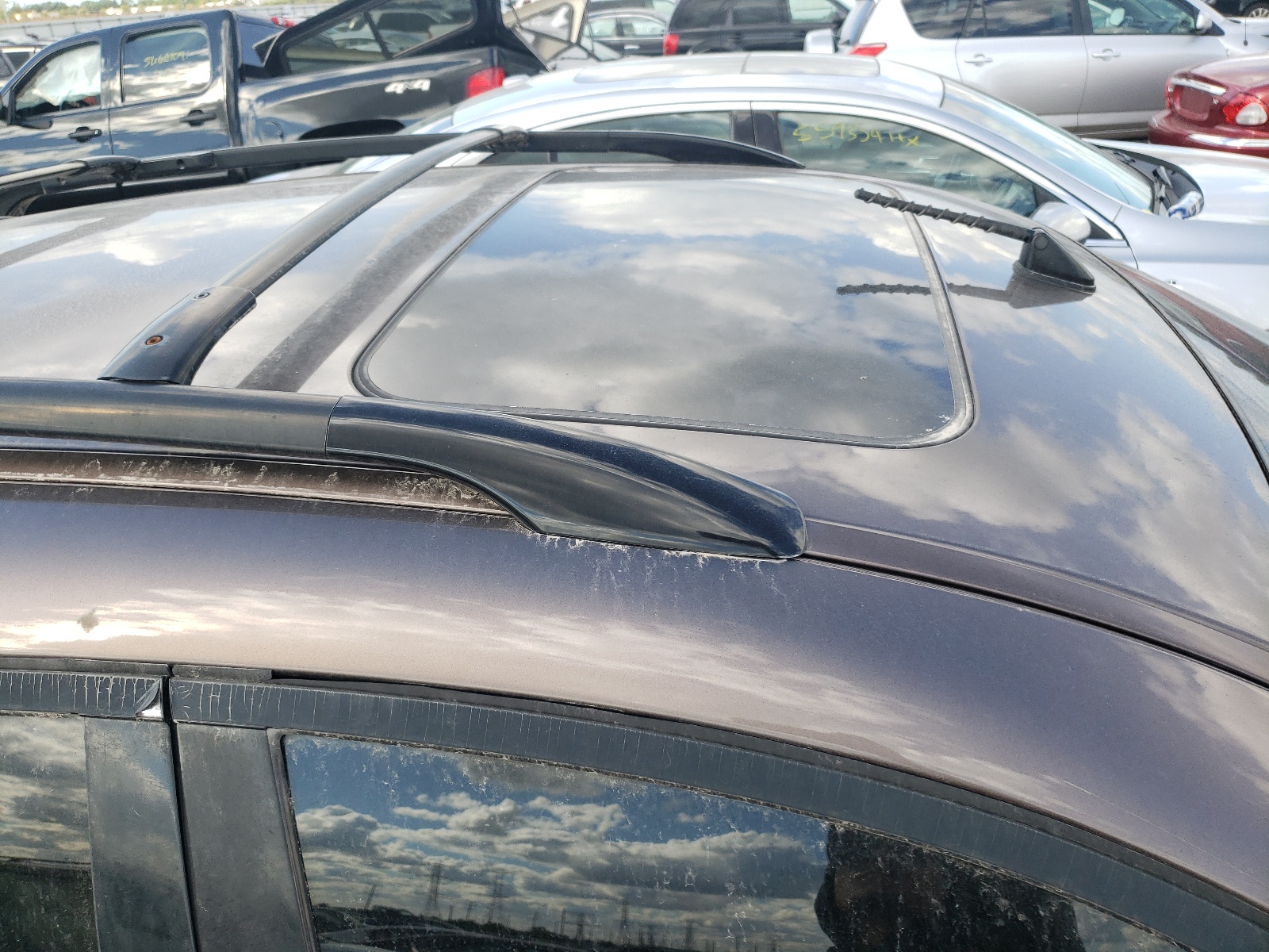 Photo 9 from auction – 2005 INFINITI FX35 with VIN JNRAS08W75X216224
