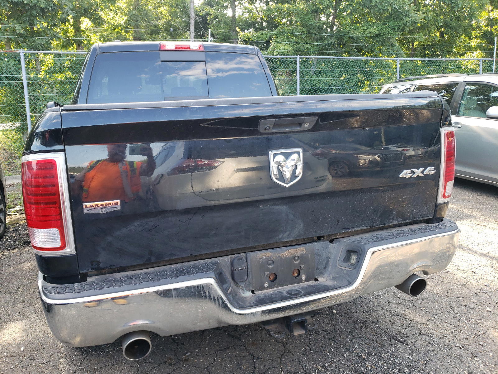 Photo 9 from auction – 2013 RAM 1500 LARAM with VIN 1C6RR7NT8DS552176