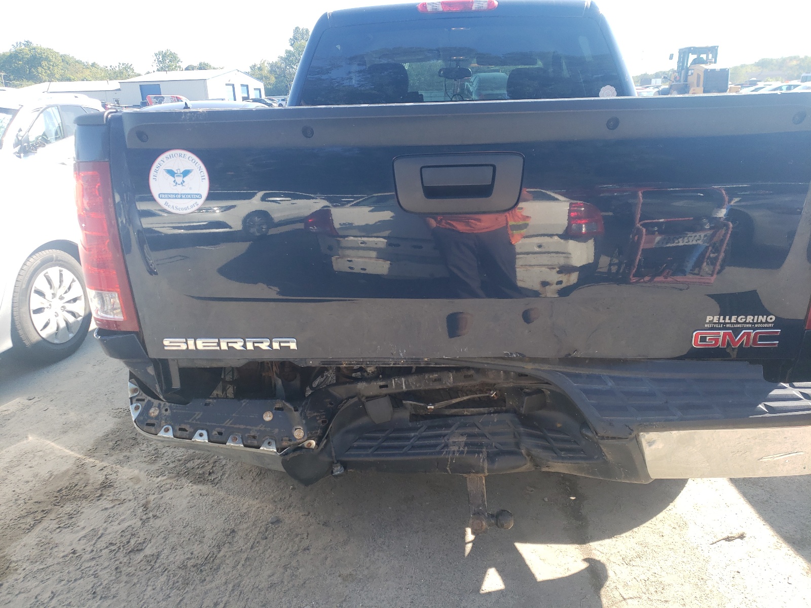 Photo 9 from auction – 2009 GMC SIERRA C15 with VIN 3GTEC13CX9G216035