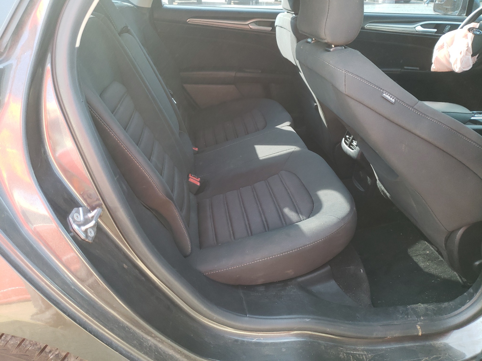 Photo 6 from auction – 2017 FORD FUSION SE with VIN 3FA6P0HDXHR270111