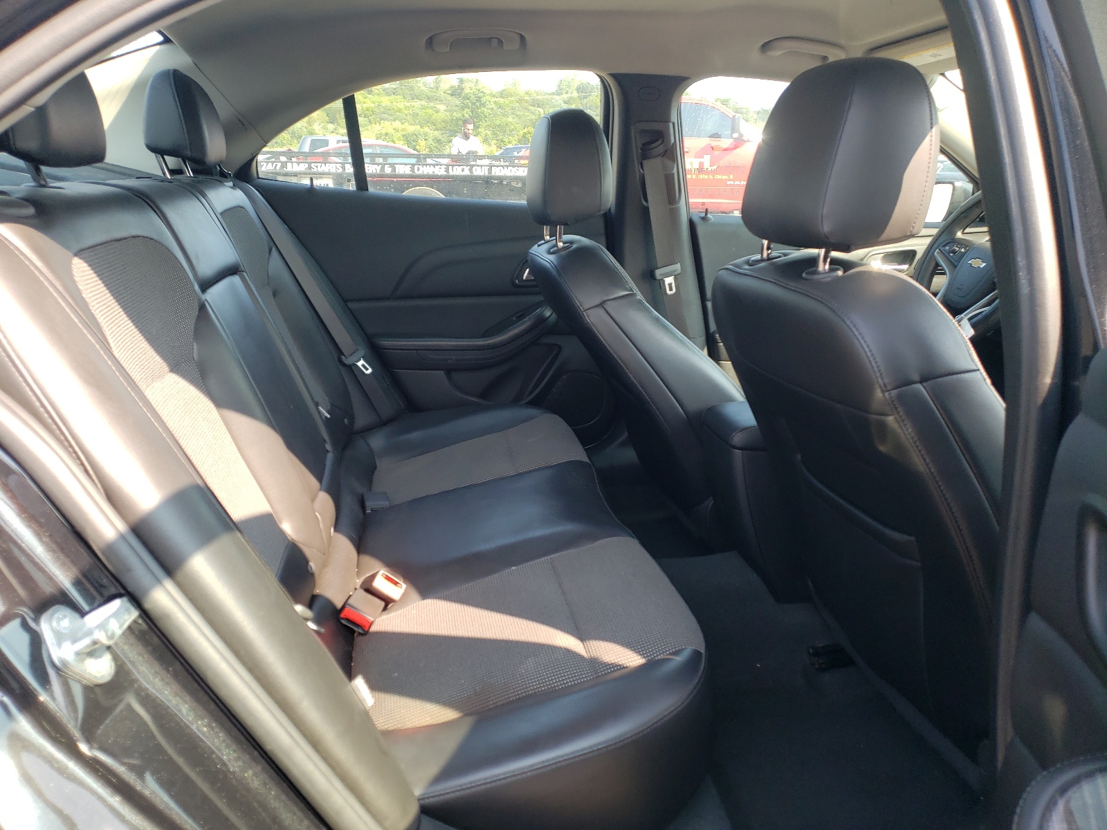 Photo 6 from auction – 2014 CHEVROLET MALIBU 1LT with VIN 1G11C5SL5EF234471