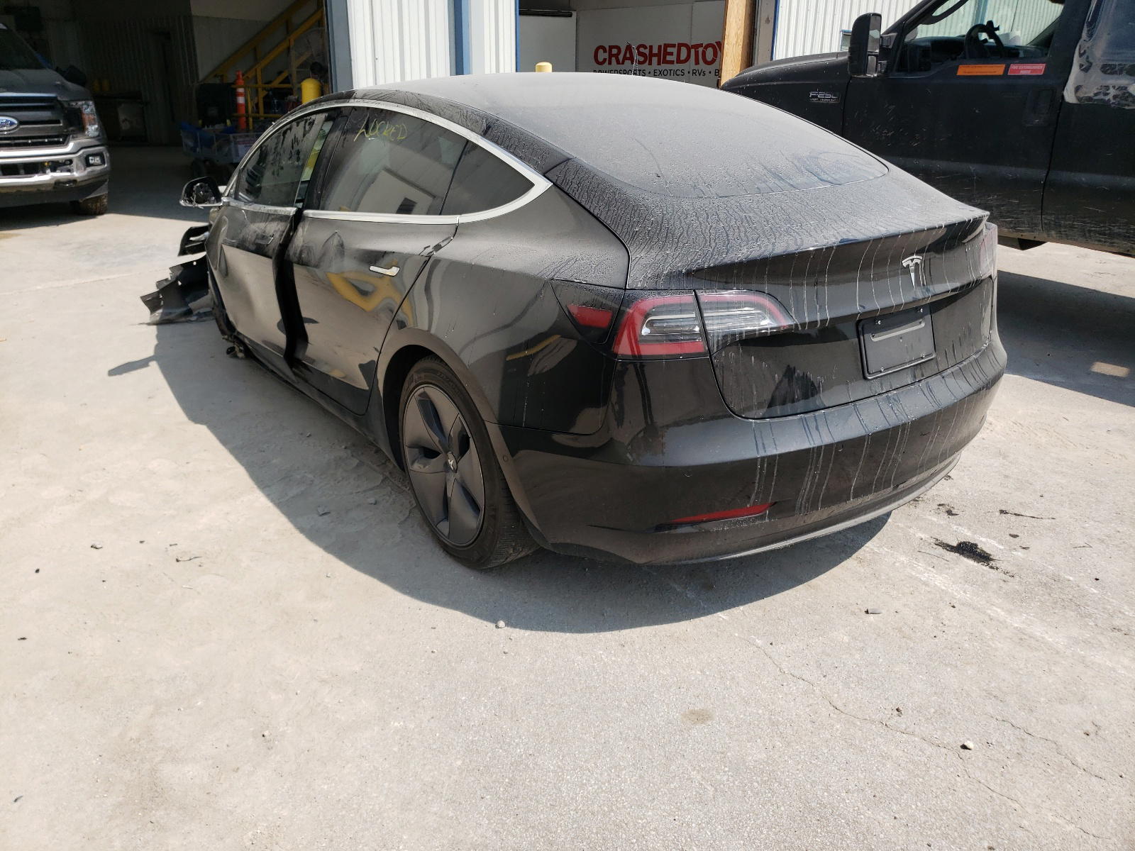 Photo 3 from auction – 2019 TESLA MODEL 3 with VIN 5YJ3E1EA2KF399441