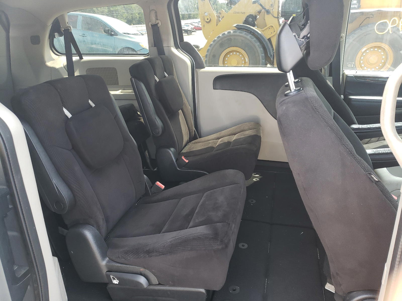 Photo 6 from auction – 2014 DODGE GRAND CARA with VIN 2C4RDGCG7ER289131