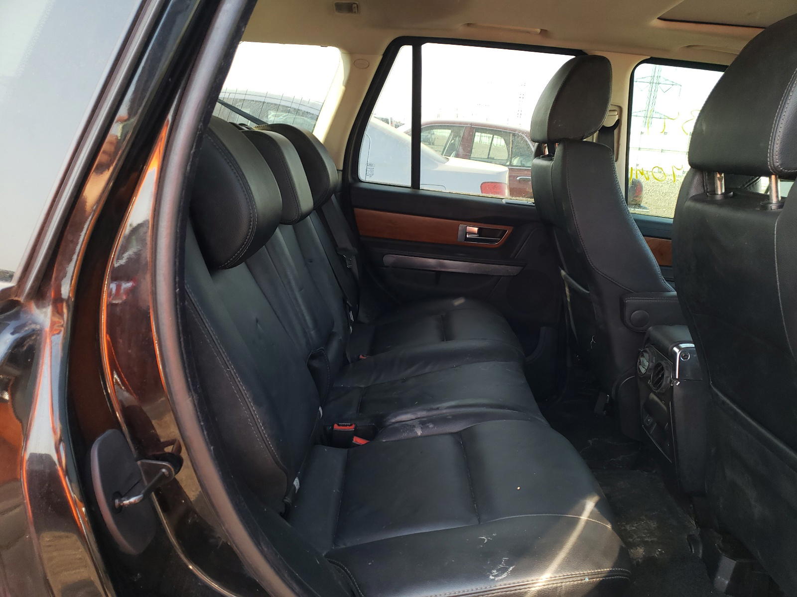 Photo 6 from auction – 2011 LAND ROVER RANGE ROVE with VIN SALSF2D46BA273885