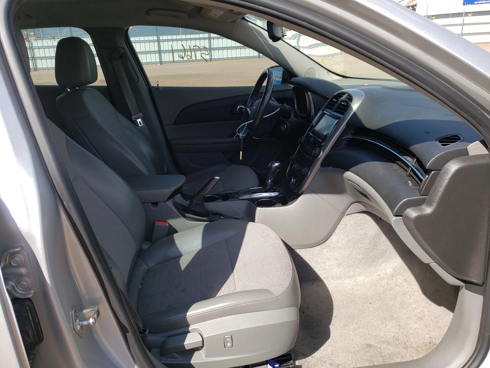 Photo 5 from auction – 2015 CHEVROLET MALIBU 2LT with VIN 1G11D5SL1FF149285