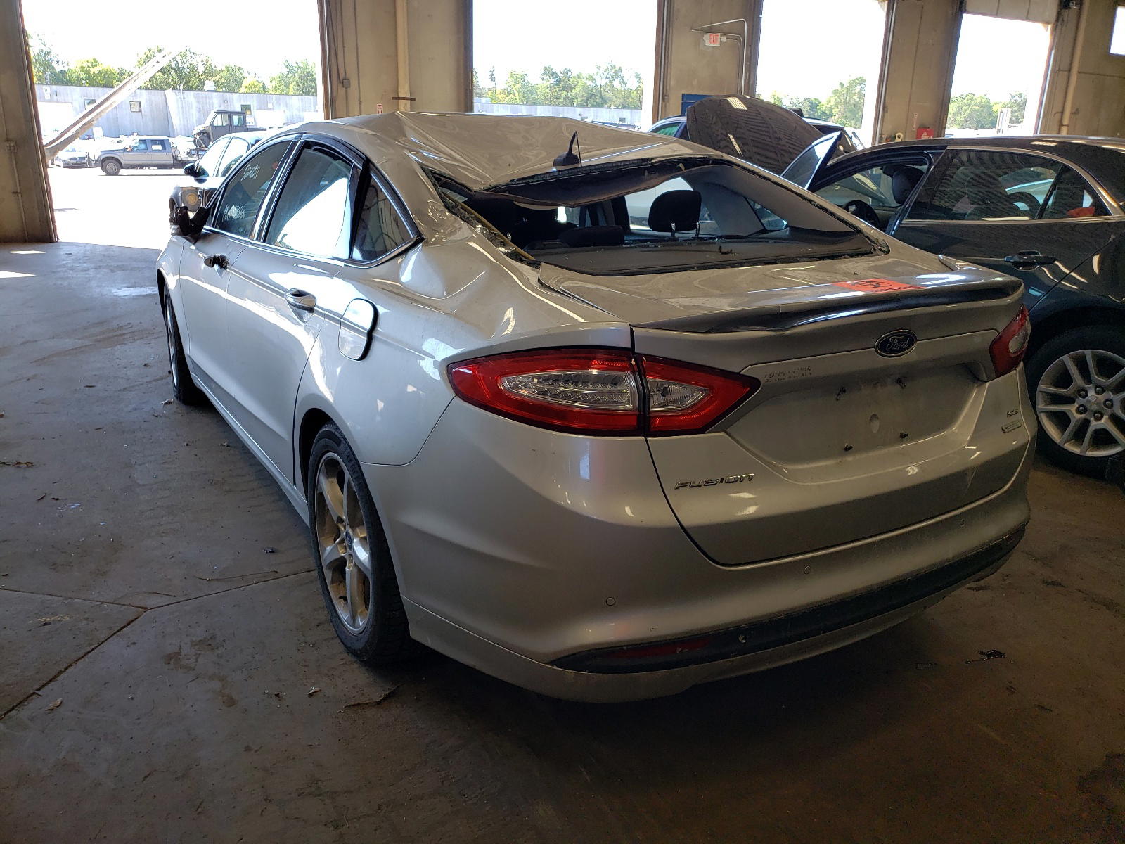 Photo 3 from auction – 2013 FORD FUSION SE with VIN 3FA6P0HR4DR375233