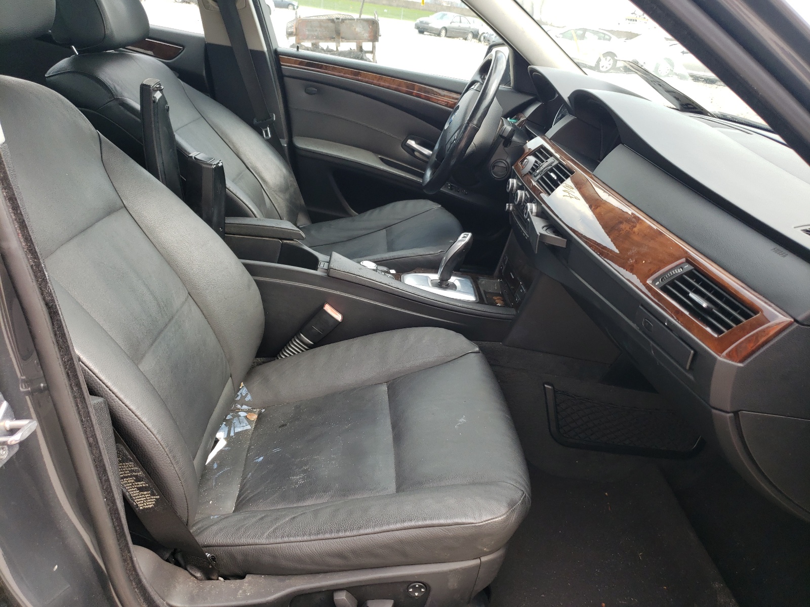 Photo 5 from auction – 2010 BMW 528 I with VIN WBANU5C58AC442231