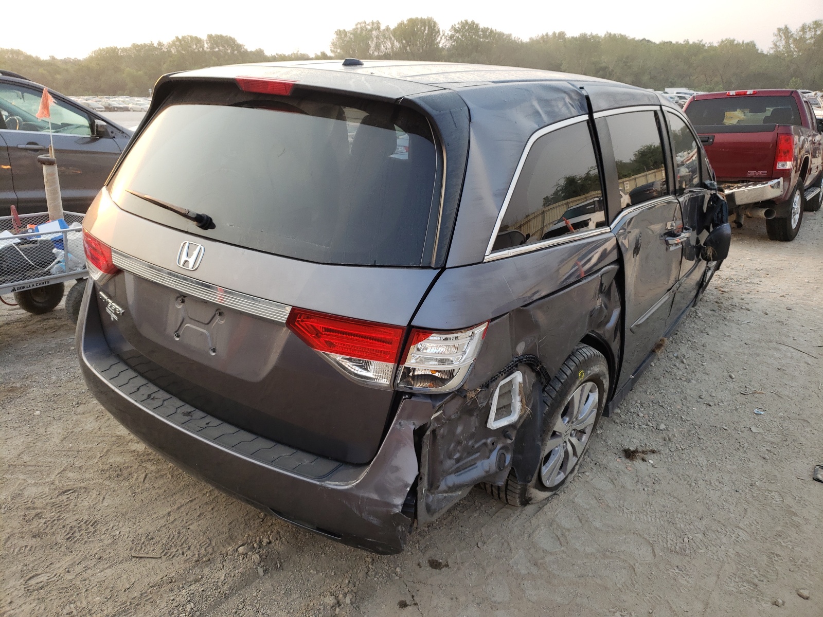 Photo 4 from auction – 2016 HONDA ODYSSEY EX with VIN 5FNRL5H68GB004409