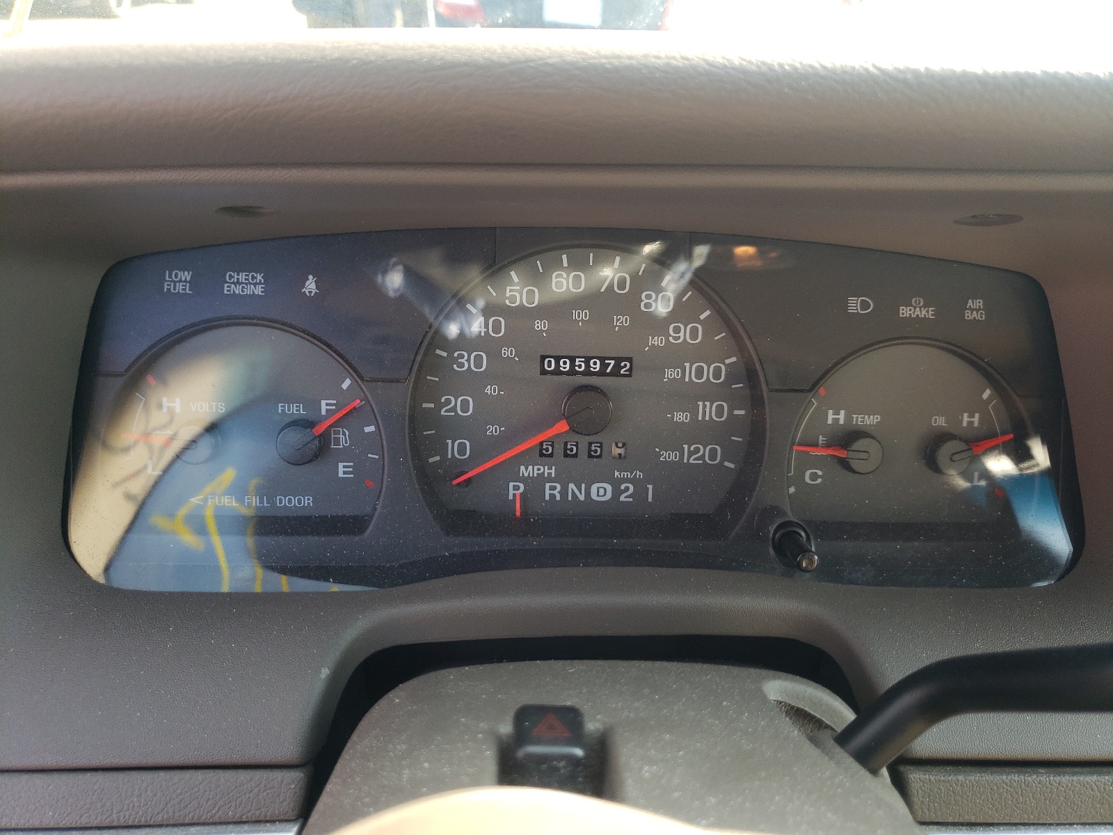 Photo 8 from auction – 2000 MERCURY GRAND MARQ with VIN 2MEFM74W1YX689841