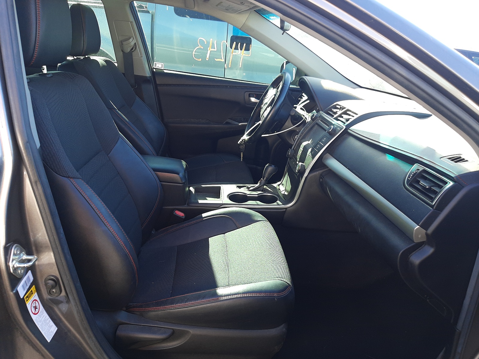 Photo 5 from auction – 2016 TOYOTA CAMRY LE with VIN 4T1BF1FK3GU180210