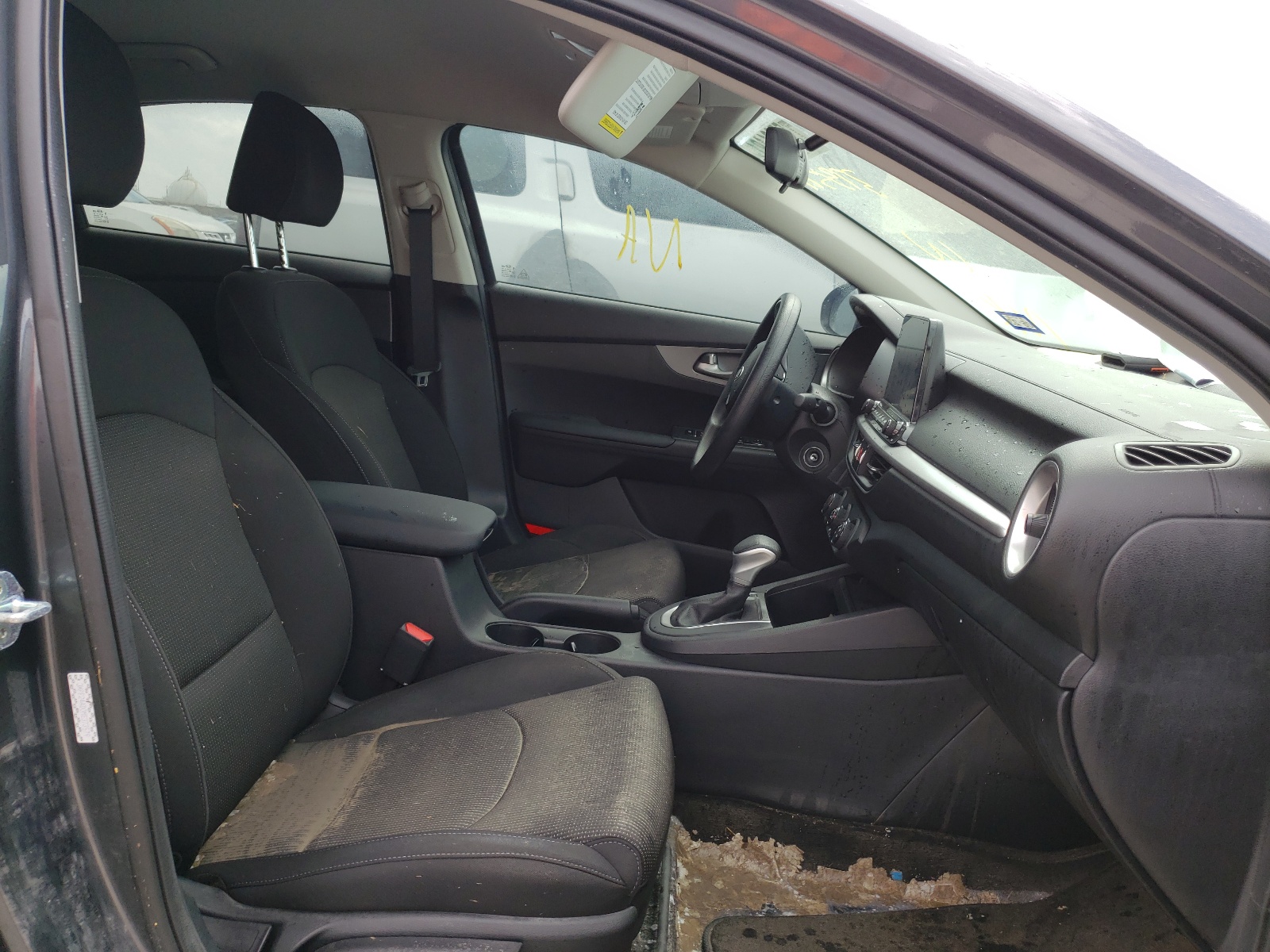 Photo 5 from auction – 2021 KIA FORTE FE with VIN 3KPF24AD0ME373579