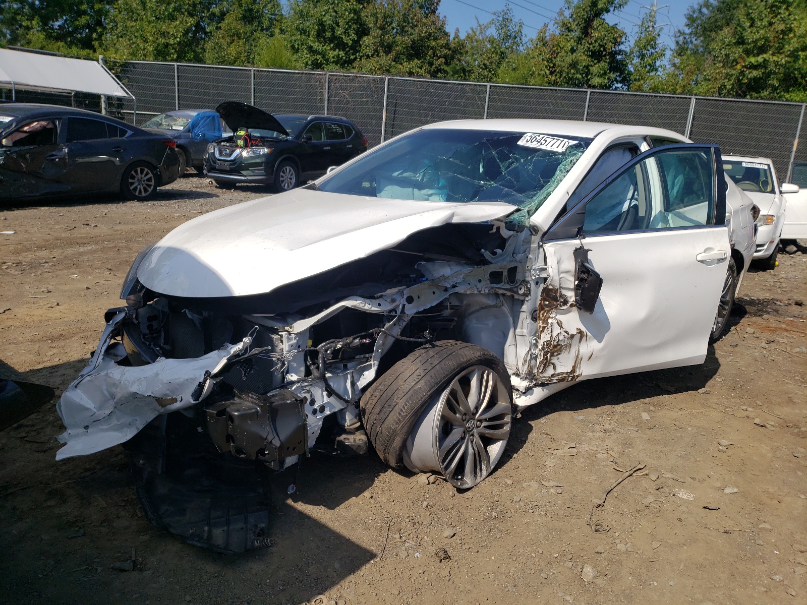 Photo 2 from auction – 2017 TOYOTA CAMRY LE with VIN 4T1BF1FK0HU370449