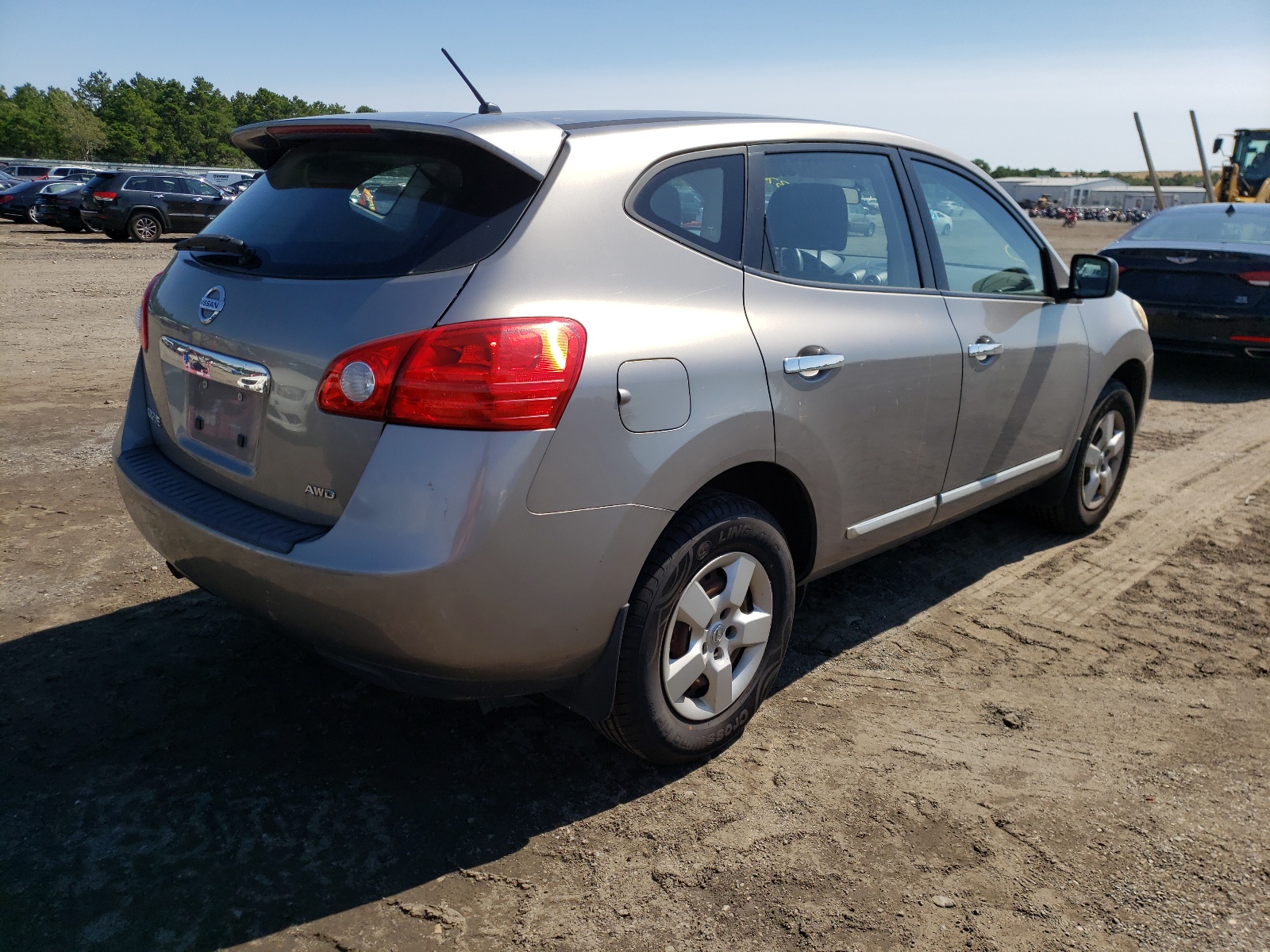 Photo 4 from auction – 2011 NISSAN ROGUE with VIN JN8AS5MV5BW255345