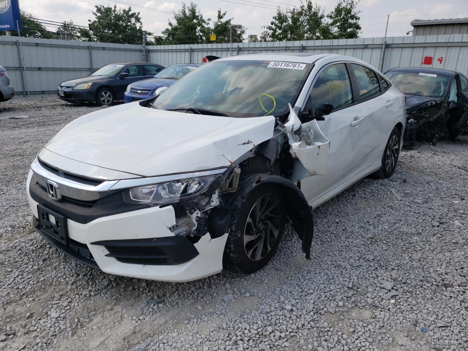 Photo 2 from auction – 2016 HONDA CIVIC EX with VIN 19XFC2F76GE013578