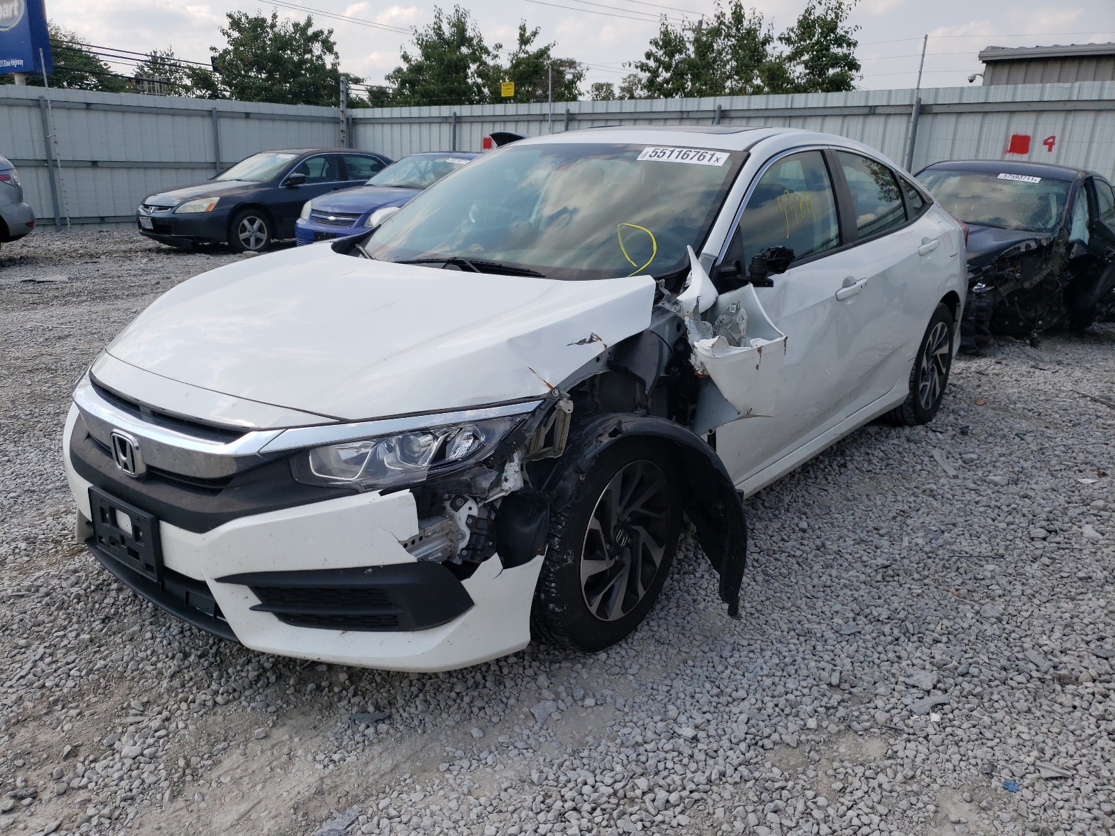 Zdjęcie 2 z aukcji – 2016 HONDA CIVIC EX z VIN 19XFC2F76GE013578