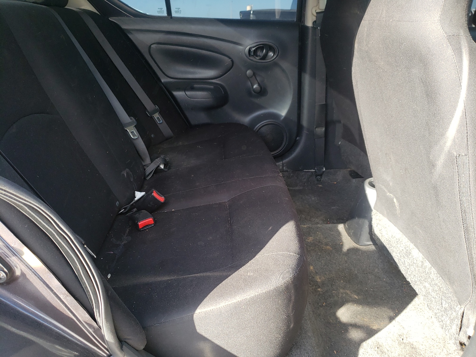 Photo 6 from auction – 2015 NISSAN VERSA S with VIN 3N1CN7APXFL819132