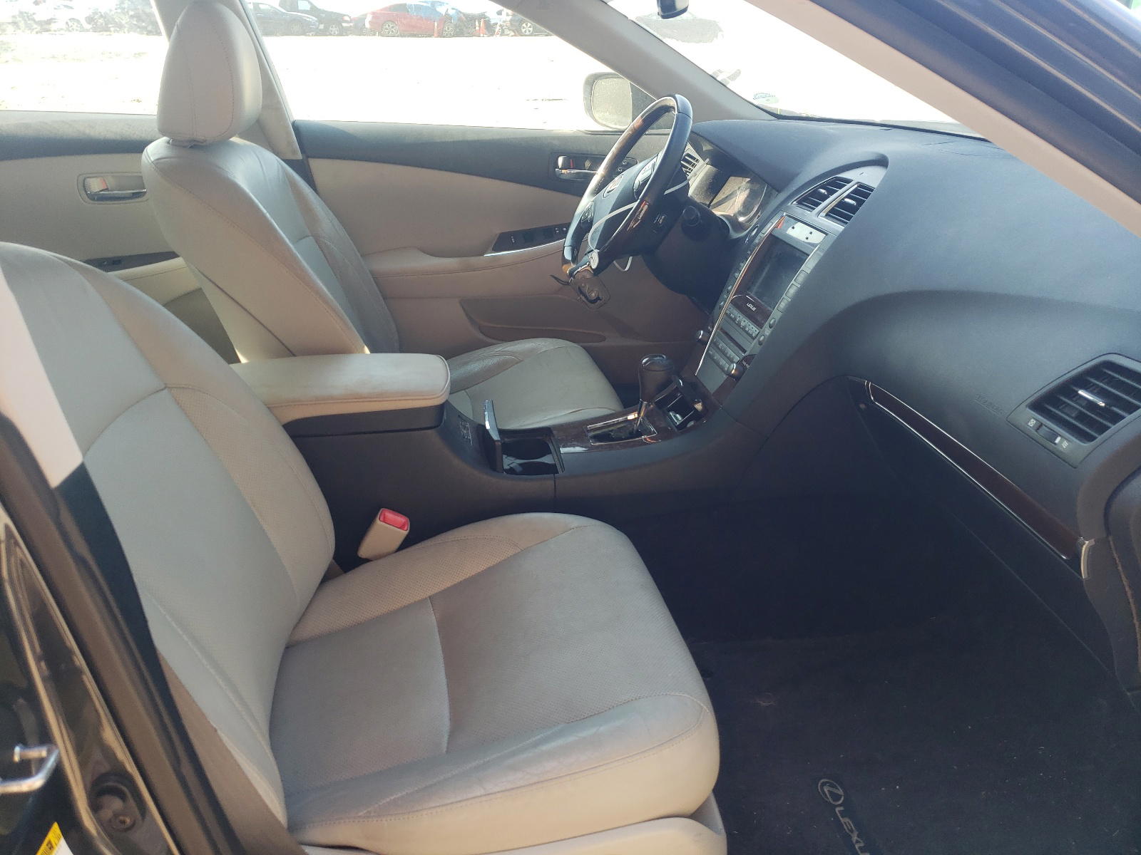 Photo 5 from auction – 2011 LEXUS ES 350 with VIN JTHBK1EG4B2459214