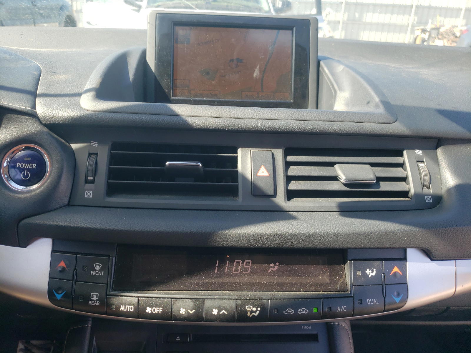 Photo 9 from auction – 2012 LEXUS CT 200 with VIN JTHKD5BH1C2101598