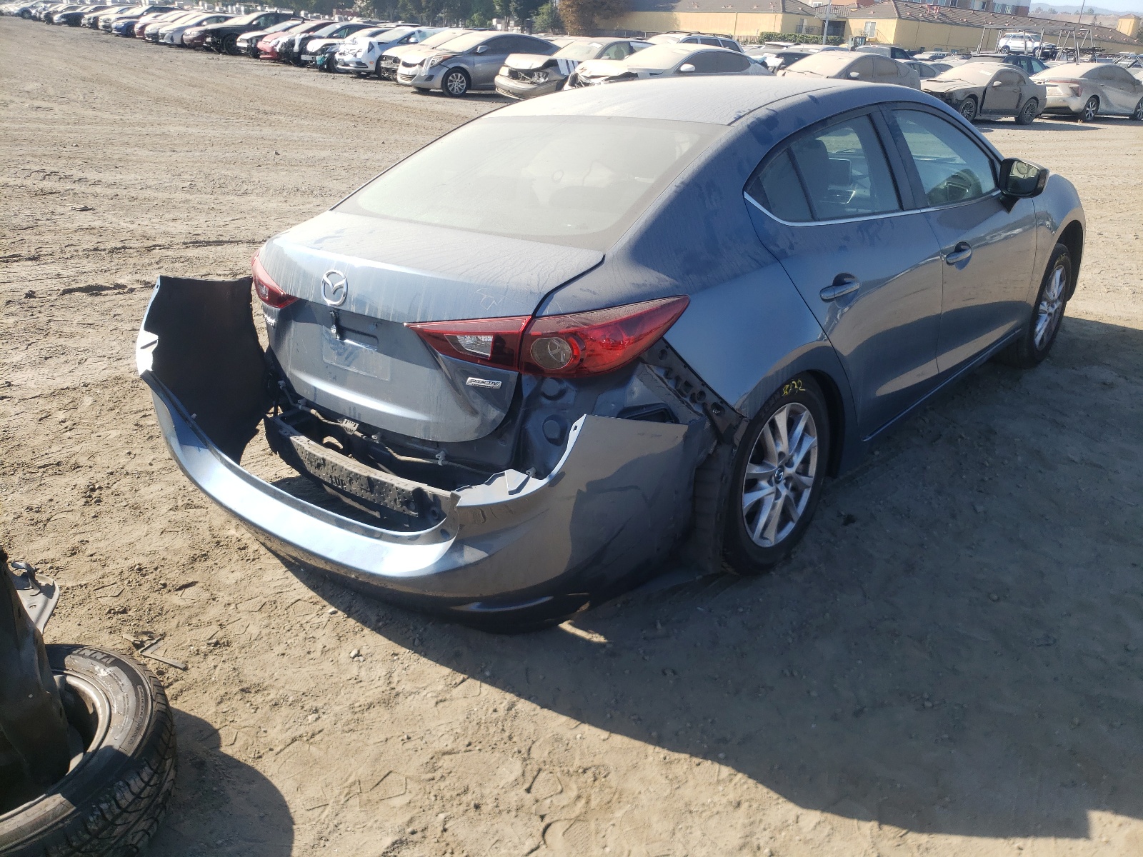 Photo 4 from auction – 2016 MAZDA 3 SPORT with VIN 3MZBM1U75GM304648