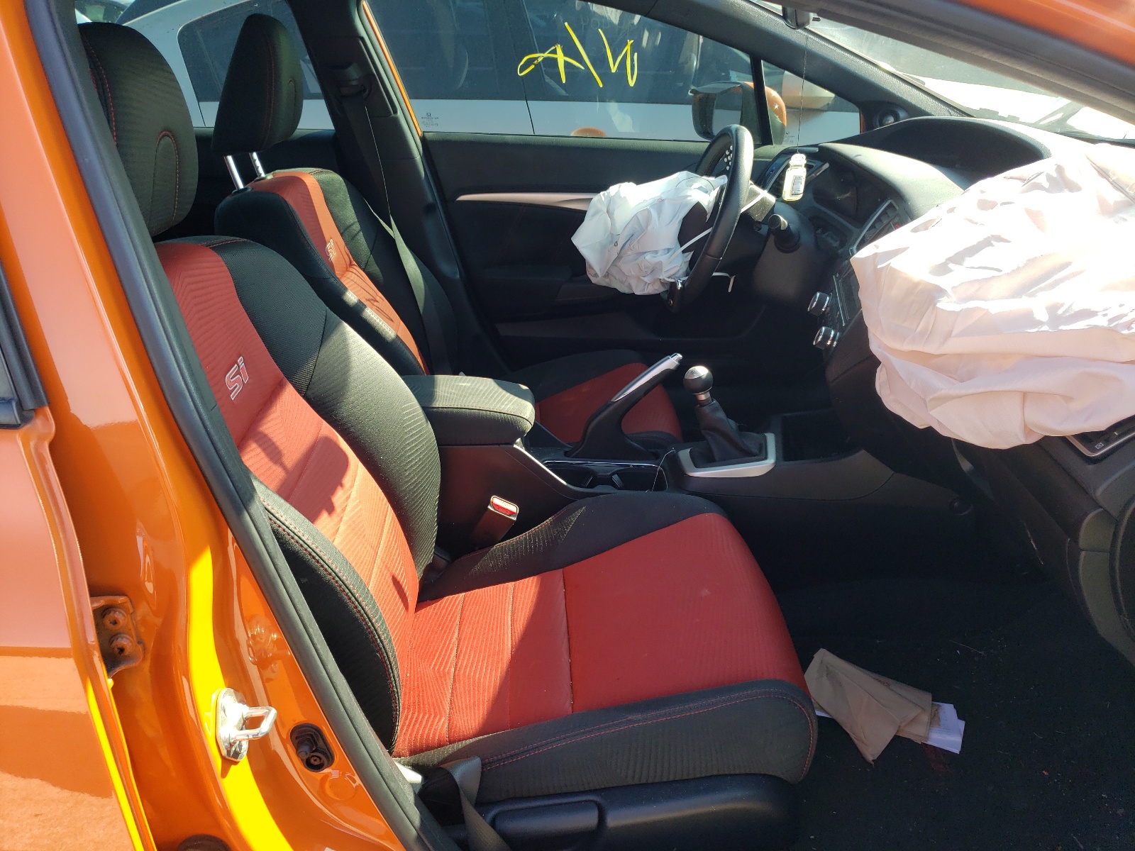 Photo 5 from auction – 2015 HONDA CIVIC SI with VIN 2HGFB6E50FH704197