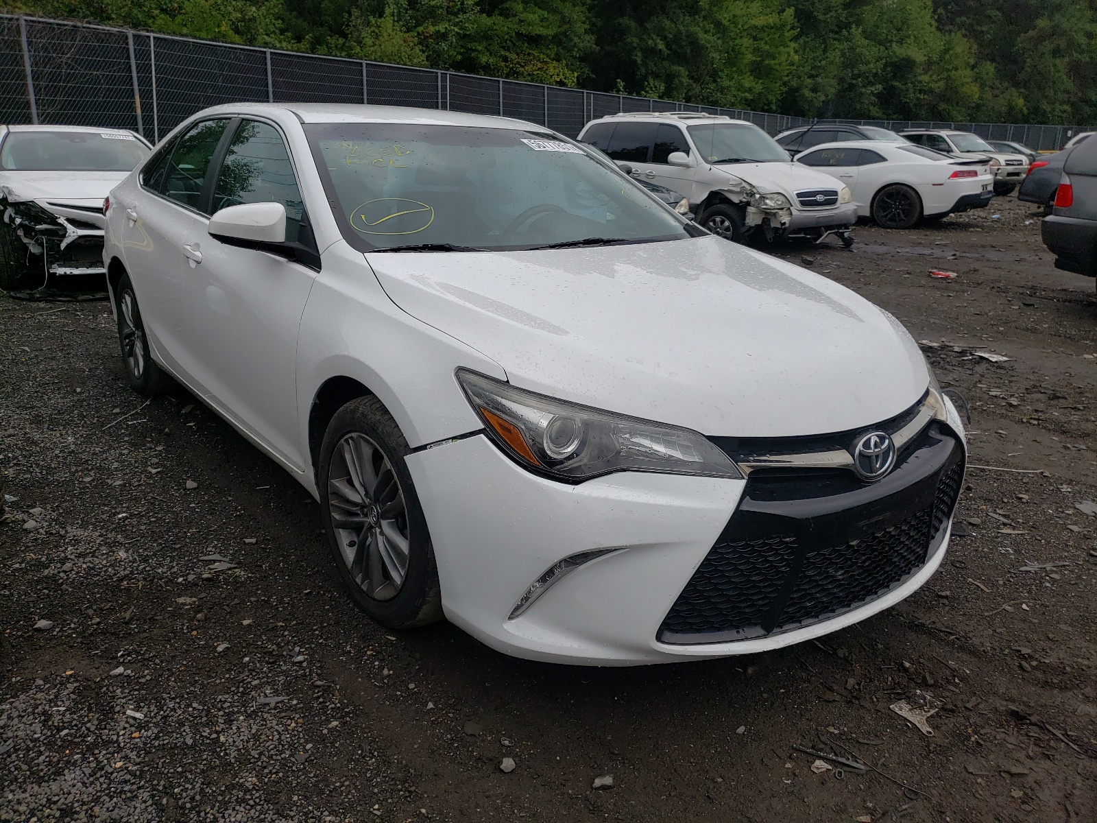 TOYOTA CAMRY LE 2016 with VIN 4T1BF1FK5GU568927 - Photo from auction
