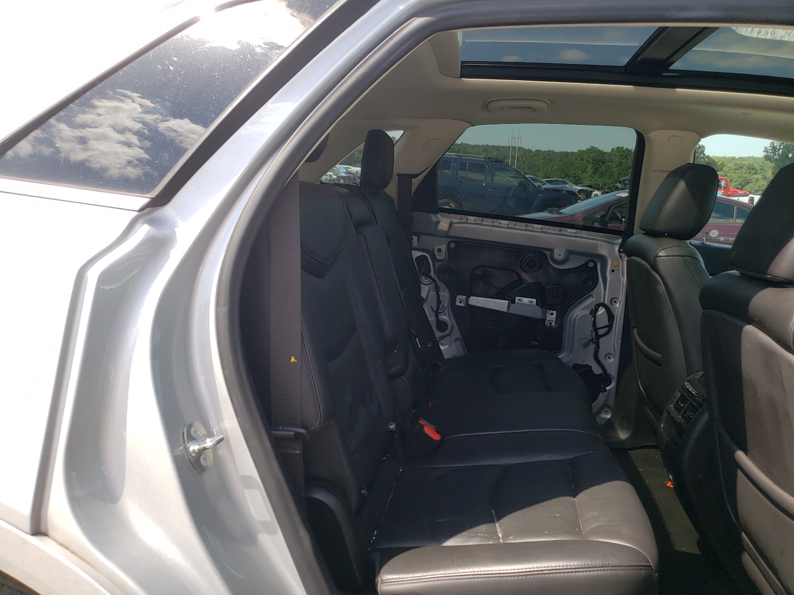 Photo 6 from auction – 2018 CADILLAC XT5 PREMIU with VIN 1GYKNERS5JZ214047