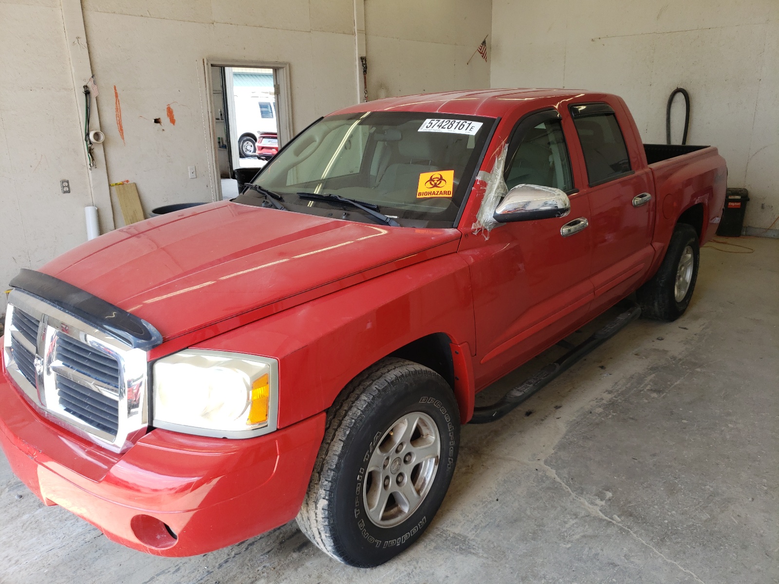 Photo 9 from auction – 2005 DODGE DAKOTA QUA with VIN 1D7HW48NX5S136808