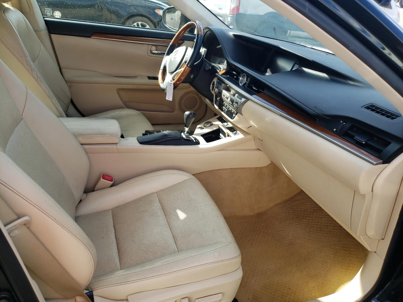 Photo 5 from auction – 2015 LEXUS ES 300H with VIN JTHBW1GG8F2080191