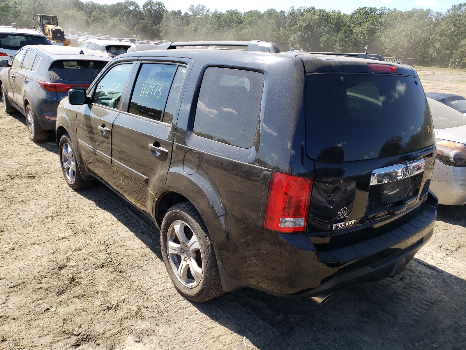 Снимка 3 от търг – 2014 HONDA PILOT EX с VIN 5FNYF4H48EB011823