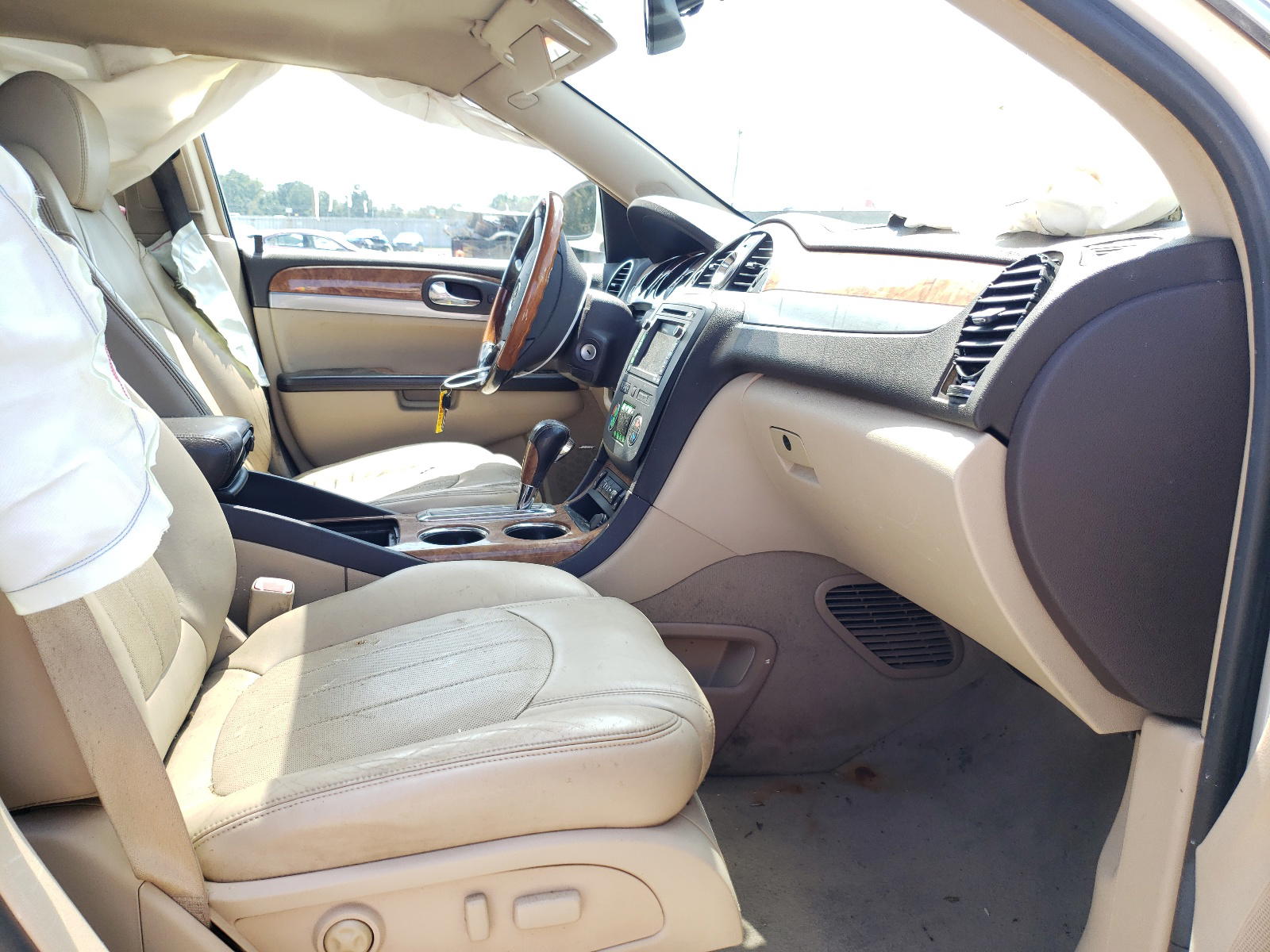 Photo 5 from auction – 2008 BUICK ENCLAVE CX with VIN 5GAER237X8J106088