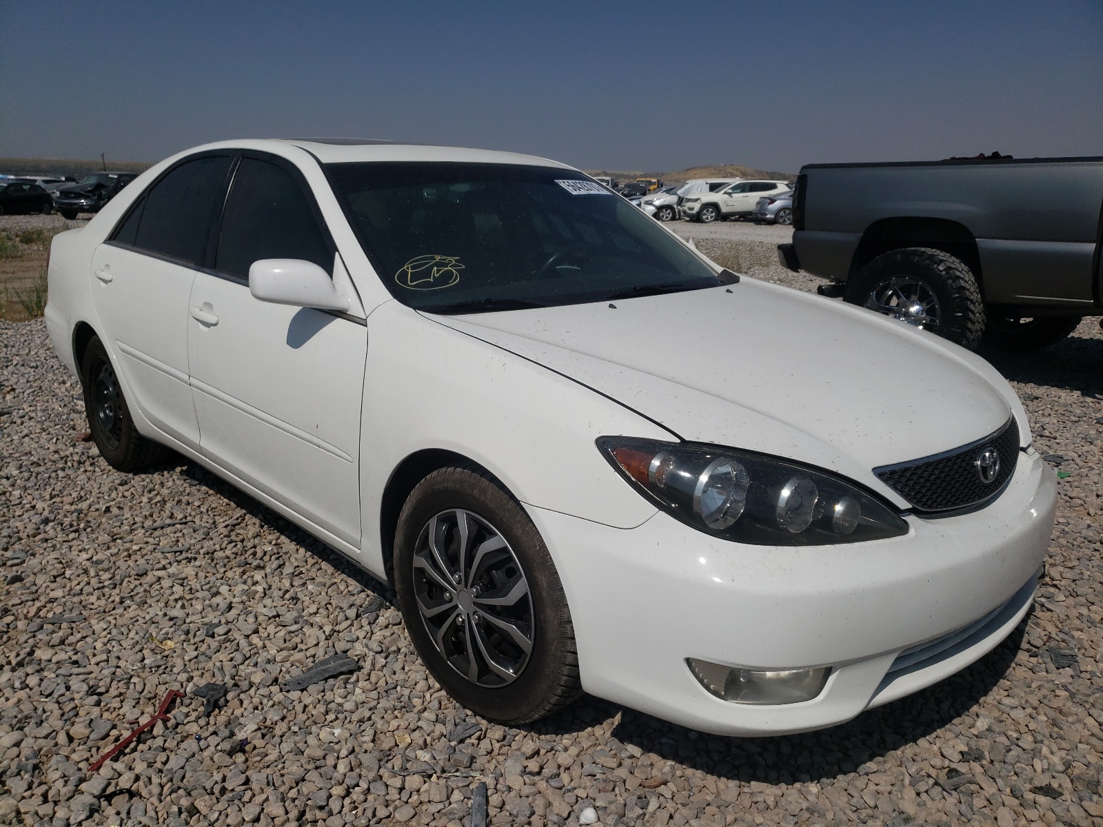 TOYOTA CAMRY LE 2005 with VIN 4T1BE32K75U630149 - Photo from auction