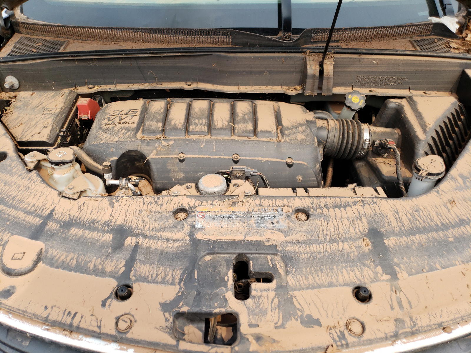 Photo 7 from auction – 2015 CHEVROLET TRAVERSE L with VIN 1GNKVFKD3FJ320520