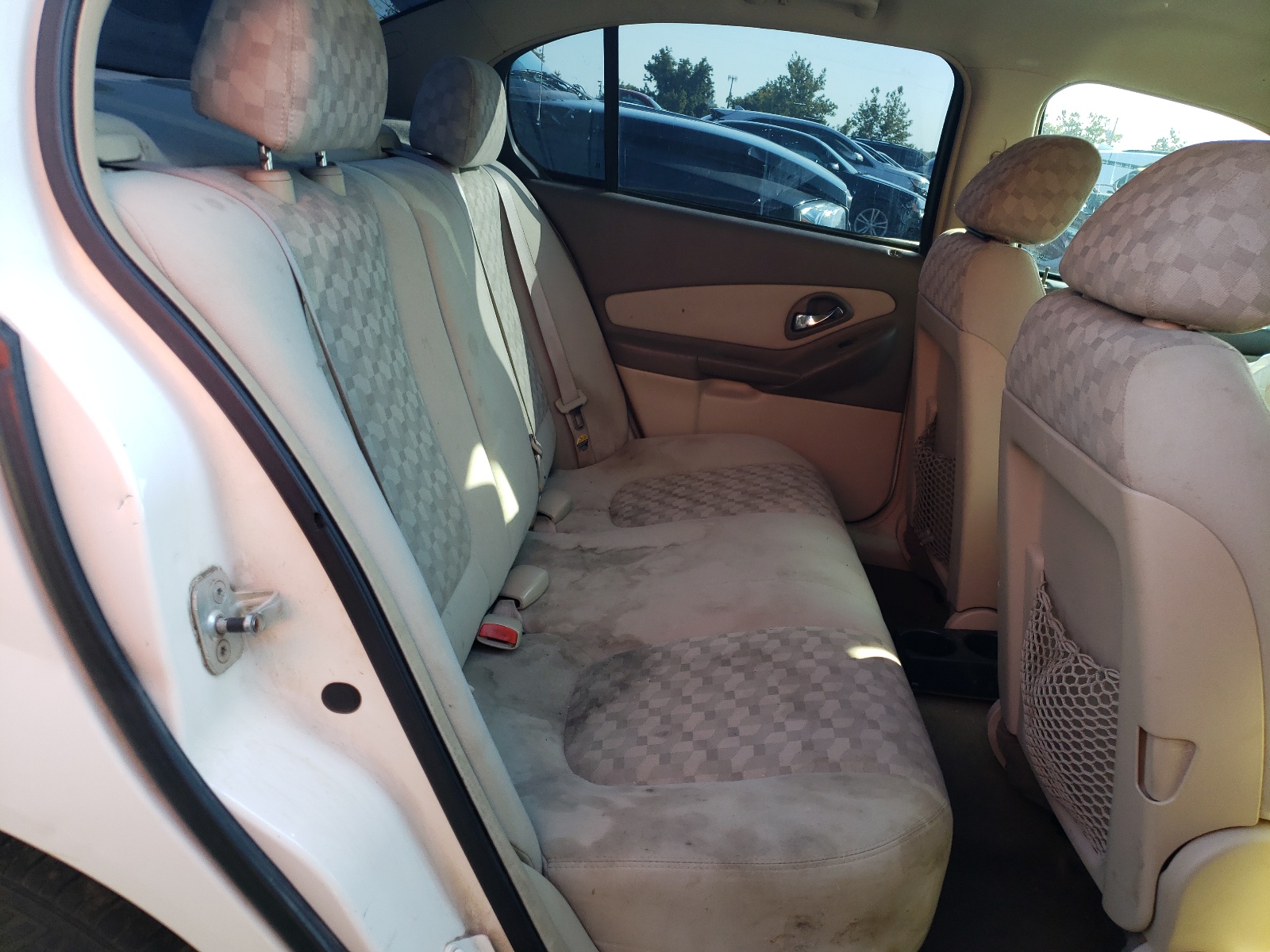 Photo 6 from auction – 2004 CHEVROLET MALIBU LS with VIN 1G1ZT54834F124884
