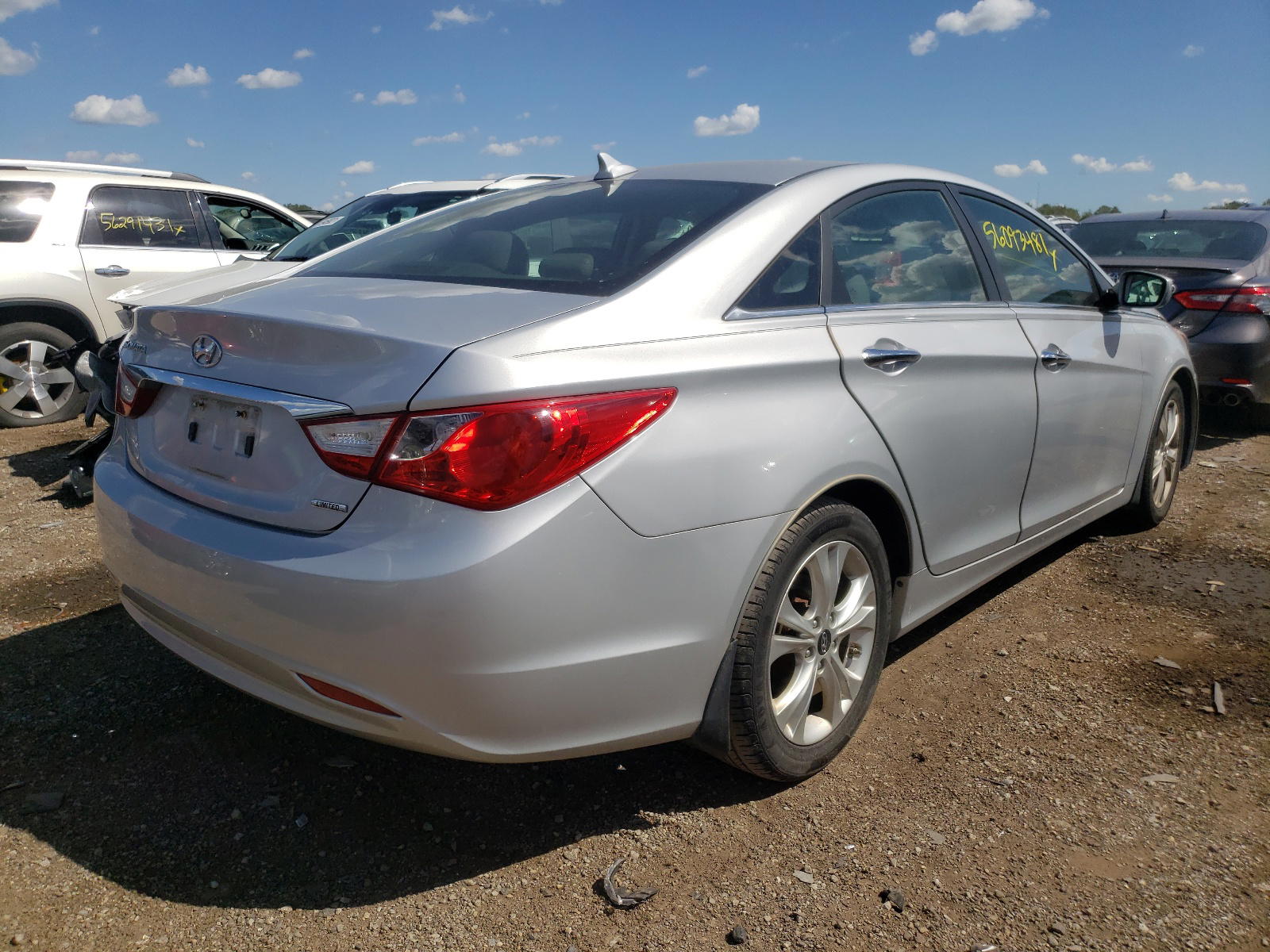 Photo 4 from auction – 2011 HYUNDAI SONATA SE with VIN 5NPEC4AC3BH189178