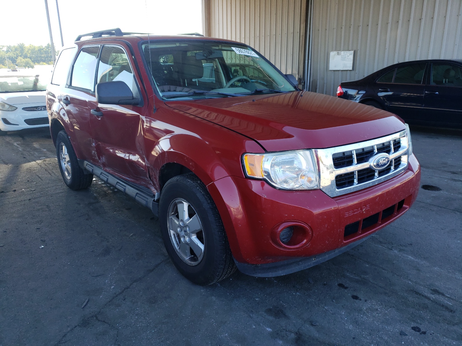 Photo 1 from auction – 2011 FORD ESCAPE XLS with VIN 1FMCU0C72BKA34129