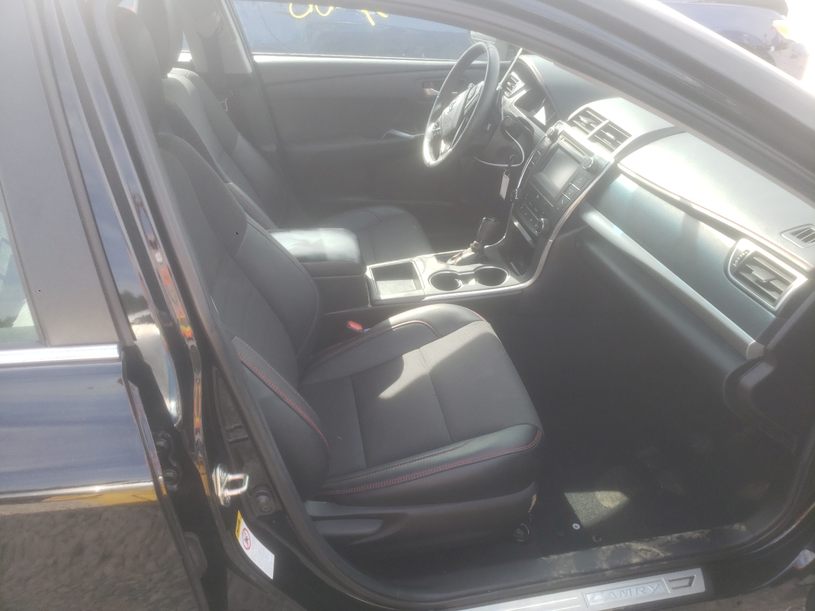 Photo 5 from auction – 2016 TOYOTA CAMRY LE with VIN 4T1BF1FK9GU117984