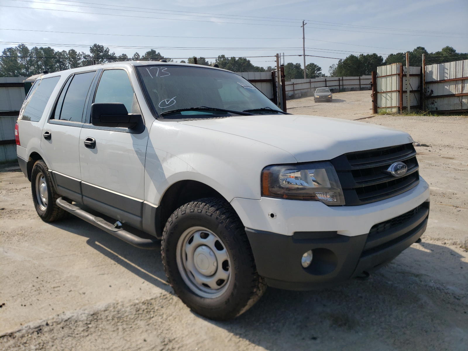 FORD EXPEDITION 2016 with VIN 1FMJU1FT2GEF53774 - Photo from auction