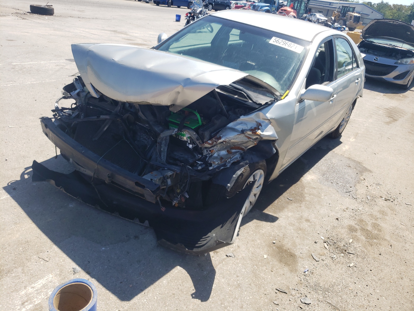 Photo 2 from auction – 2005 TOYOTA CAMRY LE with VIN 4T1BE30K75U026782