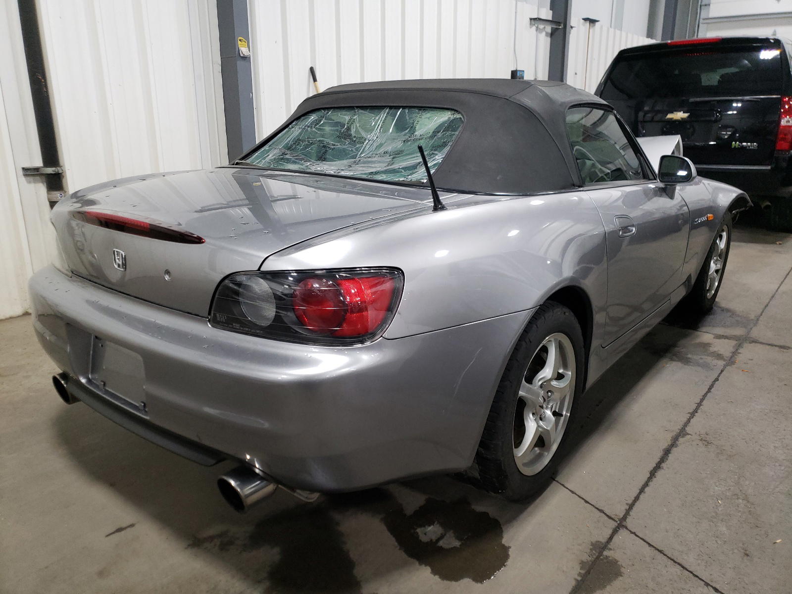 Photo 4 from auction – 2000 HONDA S2000 with VIN JHMAP114XYT001365