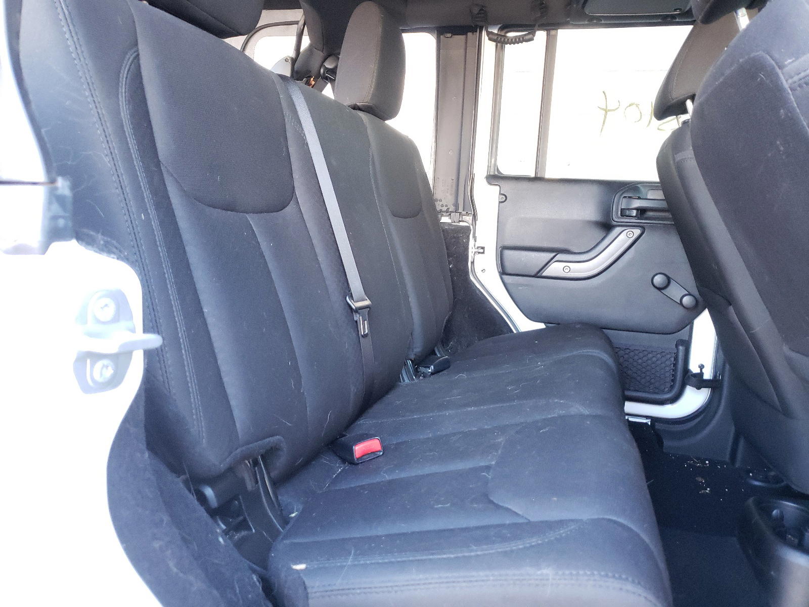 Photo 6 from auction – 2016 JEEP WRANGLER U with VIN 1C4BJWDG6GL144709