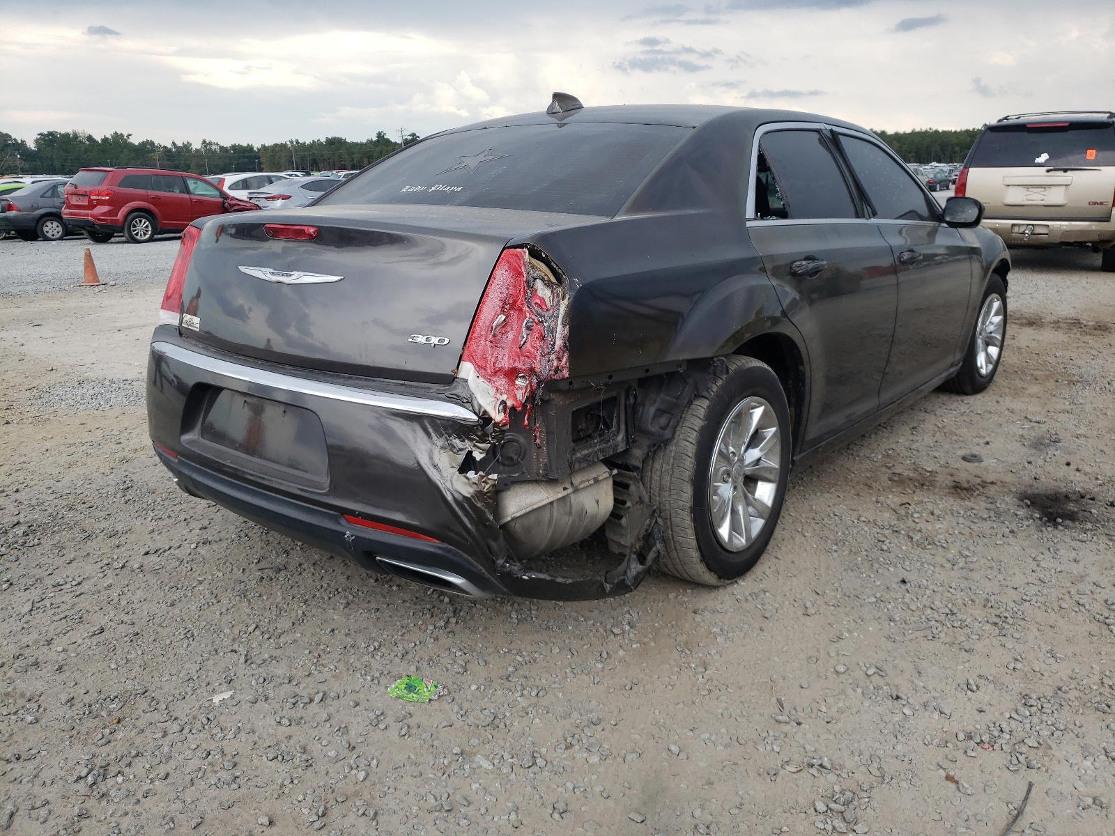 Photo 4 from auction – 2015 CHRYSLER 300 LIMITE with VIN 2C3CCAAG7FH755158