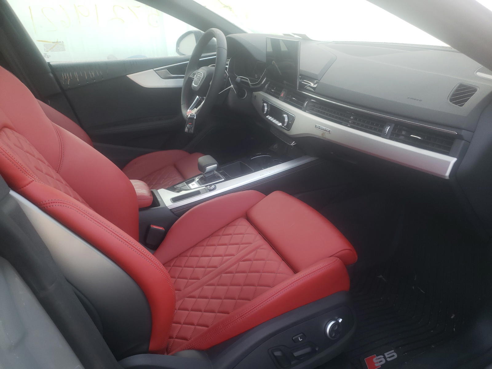 Photo 5 from auction – 2021 AUDI S5 PREMIUM with VIN WAUC4CF59MA046462